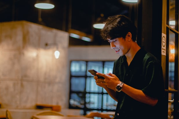 Aumenta le acquisizioni di nuovi clienti con le campagne SMS